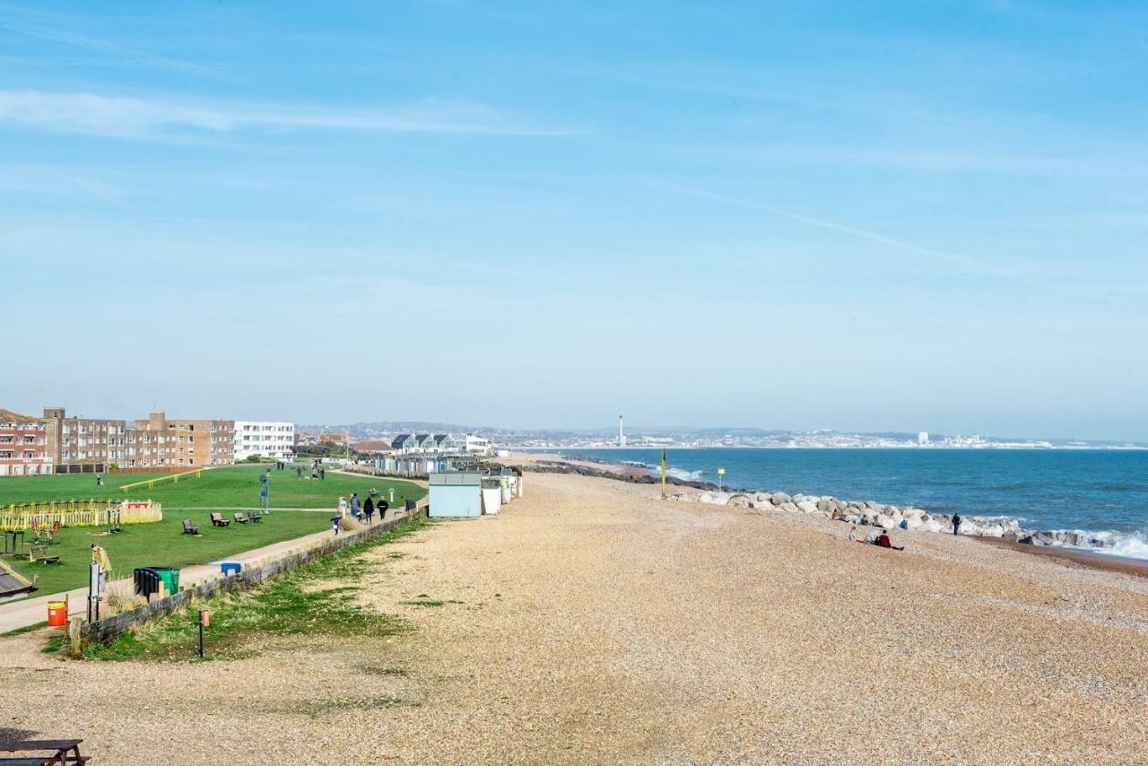 Amazing Beach Apartment Lancing Extérieur photo
